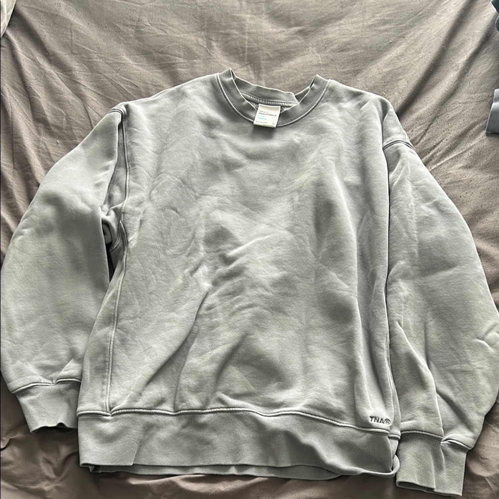 Aritzia Gray Crewneck Sweatshirt Relaxed Fit